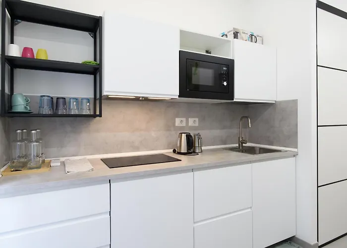 Domus Acomodação com café da manhã  4*